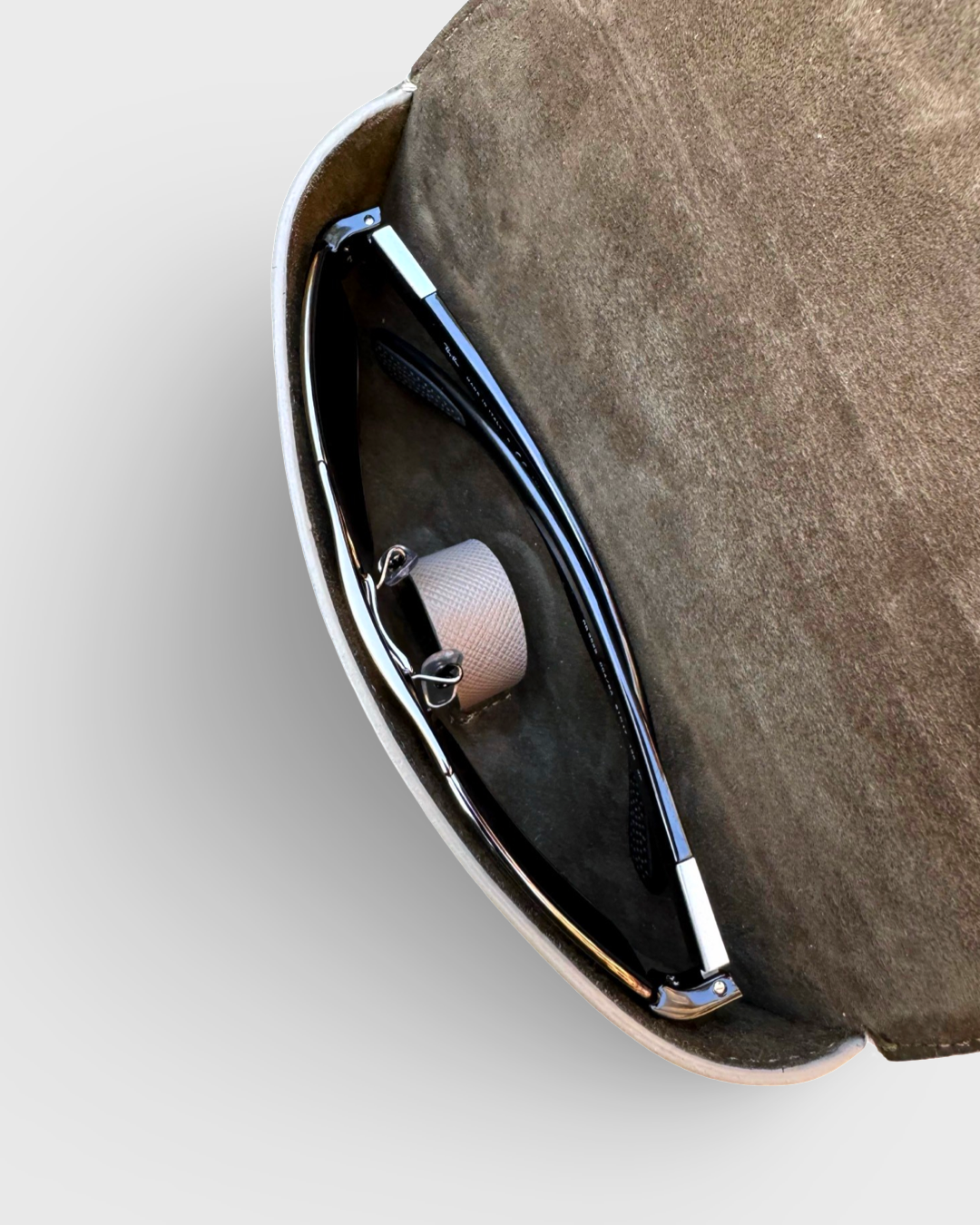 THE CLUB CASE IN RICH SAFFIANO LEATHER (SUNGLASSES CASE / SPECTACLES CASE) My Store