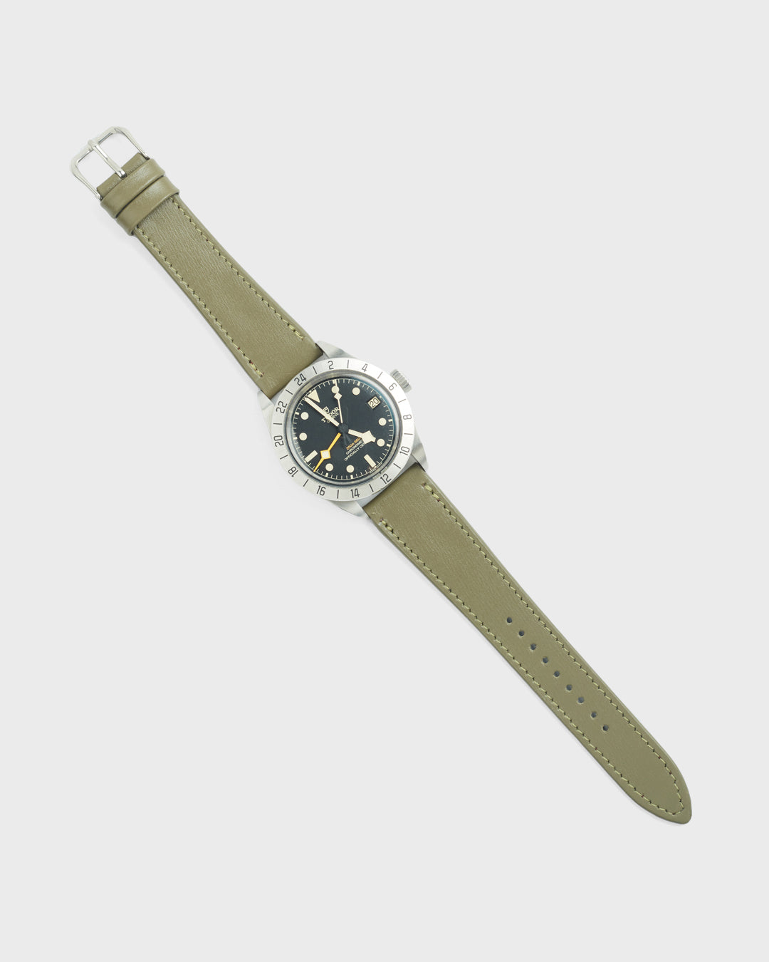 OLIVE GLOSS__832b0804-f91b-46a3-aacc-4aefe89d60ab/HELLO_0473.jpg