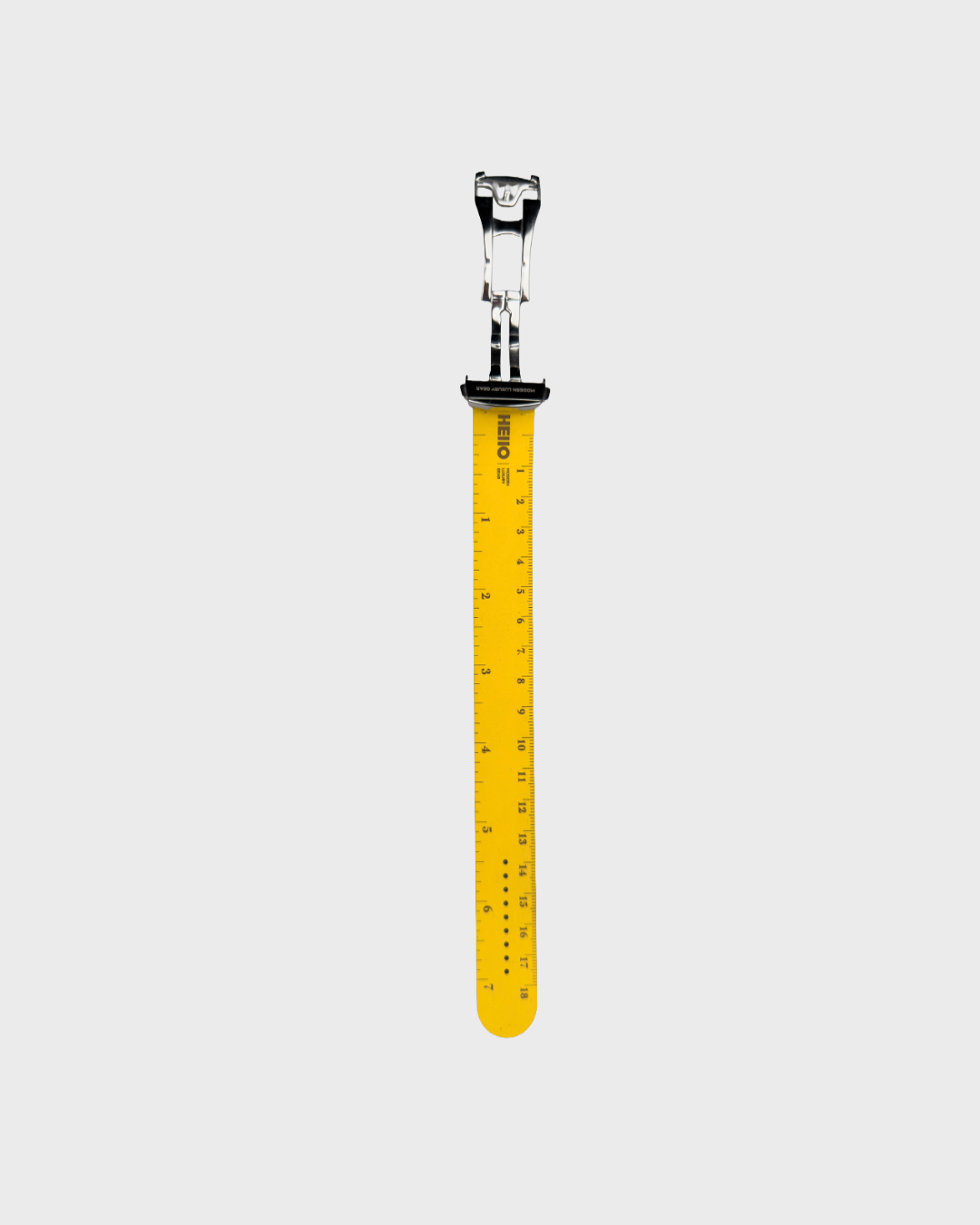 THE MIC TAPE STRAP